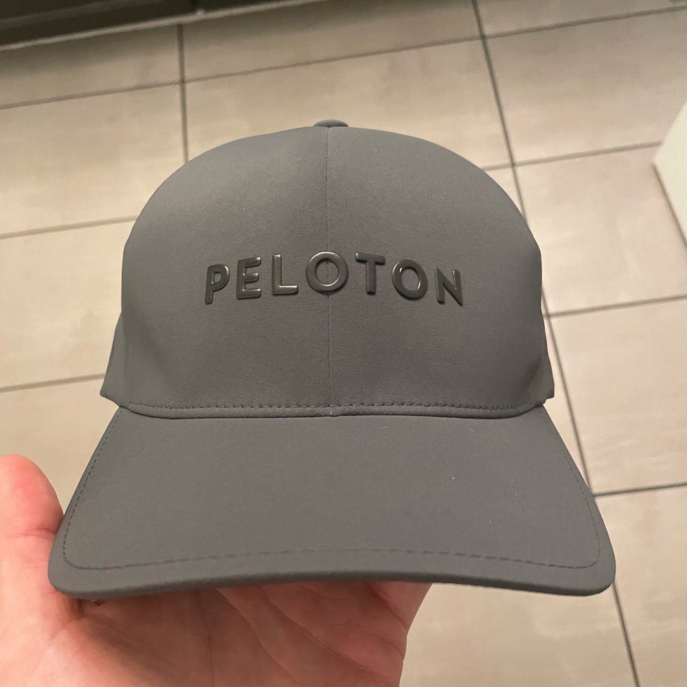Peloton Flex fit hat s/m